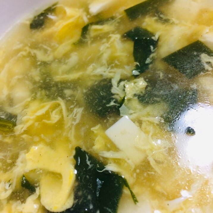 卵とほうれん草と豆腐のスープ